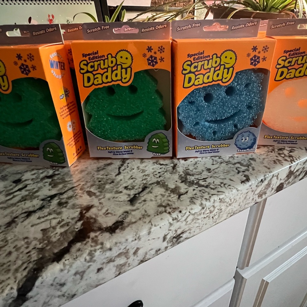 Scrub 😀Daddy - Picture 5 of 7